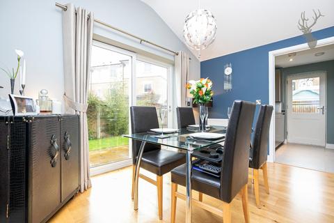 2 Ambrose Crescent, Epping, CM16 5AN