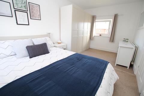3 Ashbourne Garth, Bradford, BD2 4EA