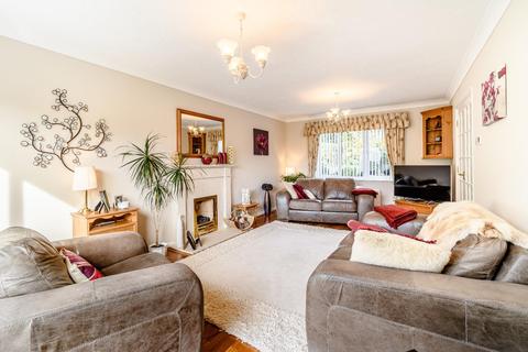 4 Strawberry Fields, Meriden, Coventry, CV7 7SA