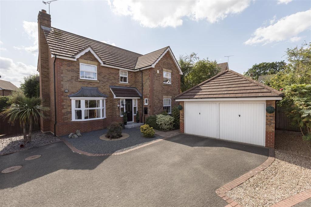 Tilehurst Drive, Banner Brook, Coventry 4 bed detached house £475,000