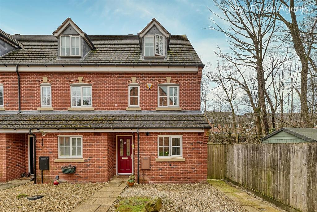 Millbrook Gardens, Blythe Bridge, 3 bed townhouse £185,000