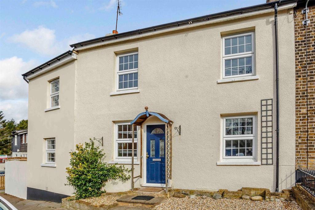 Tower Hill, Brentwood 3 bed semidetached house £525,000