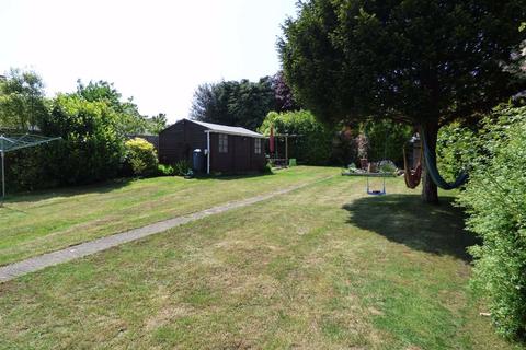 13 Furze Road, Weston-super-mare, BS22 9RX