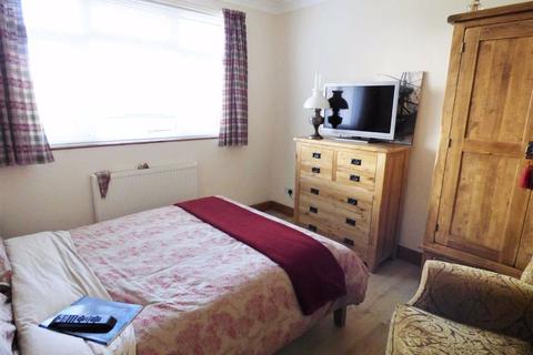 13 Furze Road, Weston-super-mare, BS22 9RX