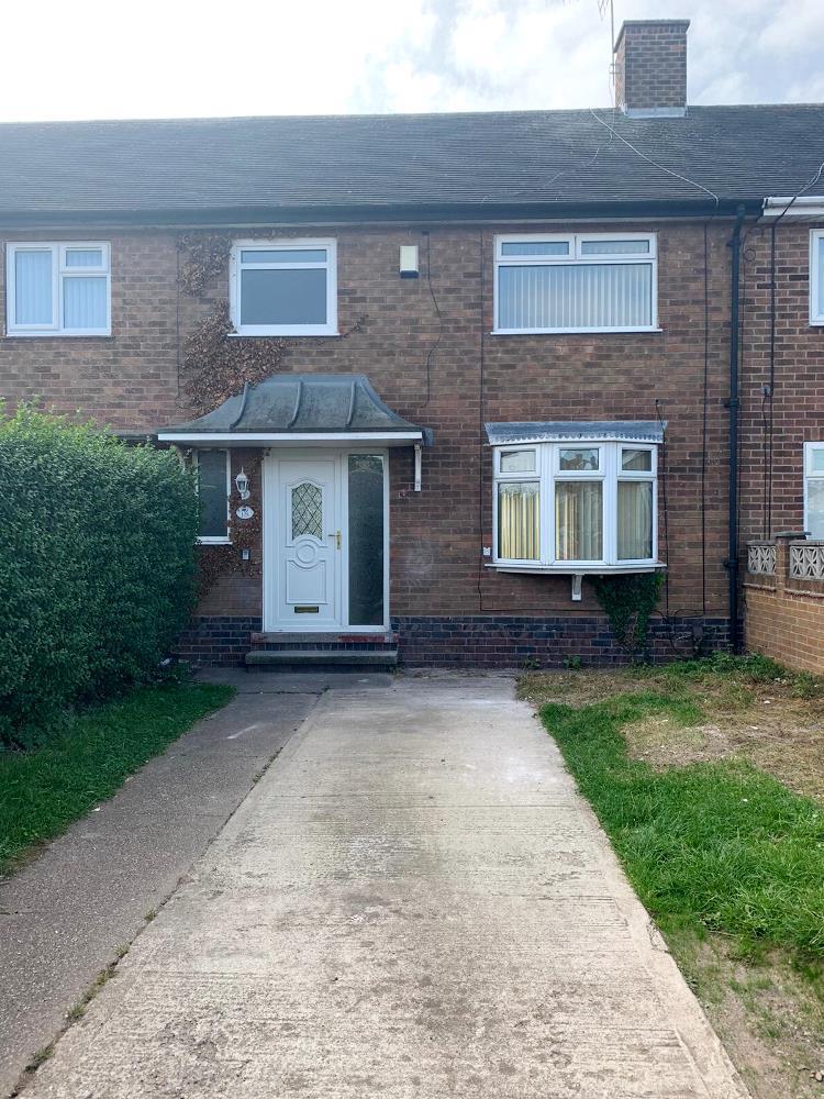 Summerwood Lane, Clifton 3 bed terraced house £750 pcm (£173 pw)