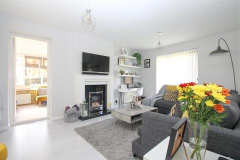 61 Tenterfields, Apperley Bridge, Bradford, BD10 0UN