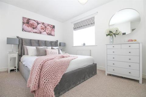 61 Tenterfields, Apperley Bridge, Bradford, BD10 0UN