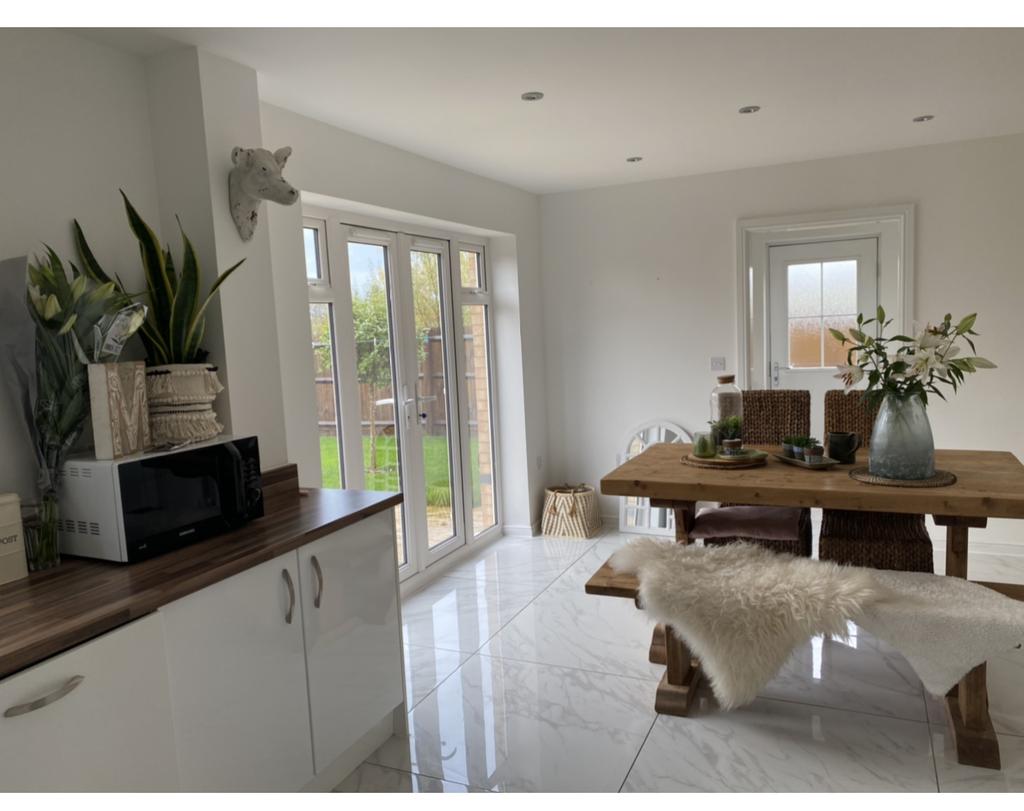 Monmouth Castle Drive, Newport, NP20 3 bed detached house £300,000