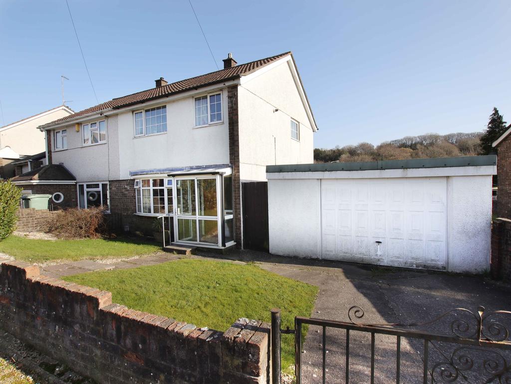Parklands Road, Tonyrefail CF39 8PT 3 bed semidetached house £185,000