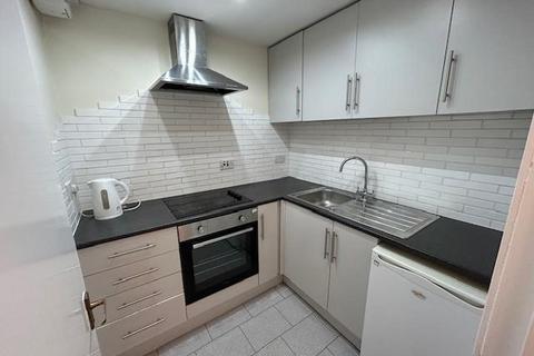 2 bedroom flat to rent, Temple Park Crescent, Polwarth, Edinburgh, EH11
