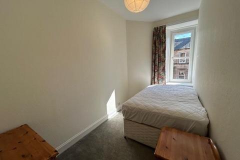 2 bedroom flat to rent, Temple Park Crescent, Polwarth, Edinburgh, EH11