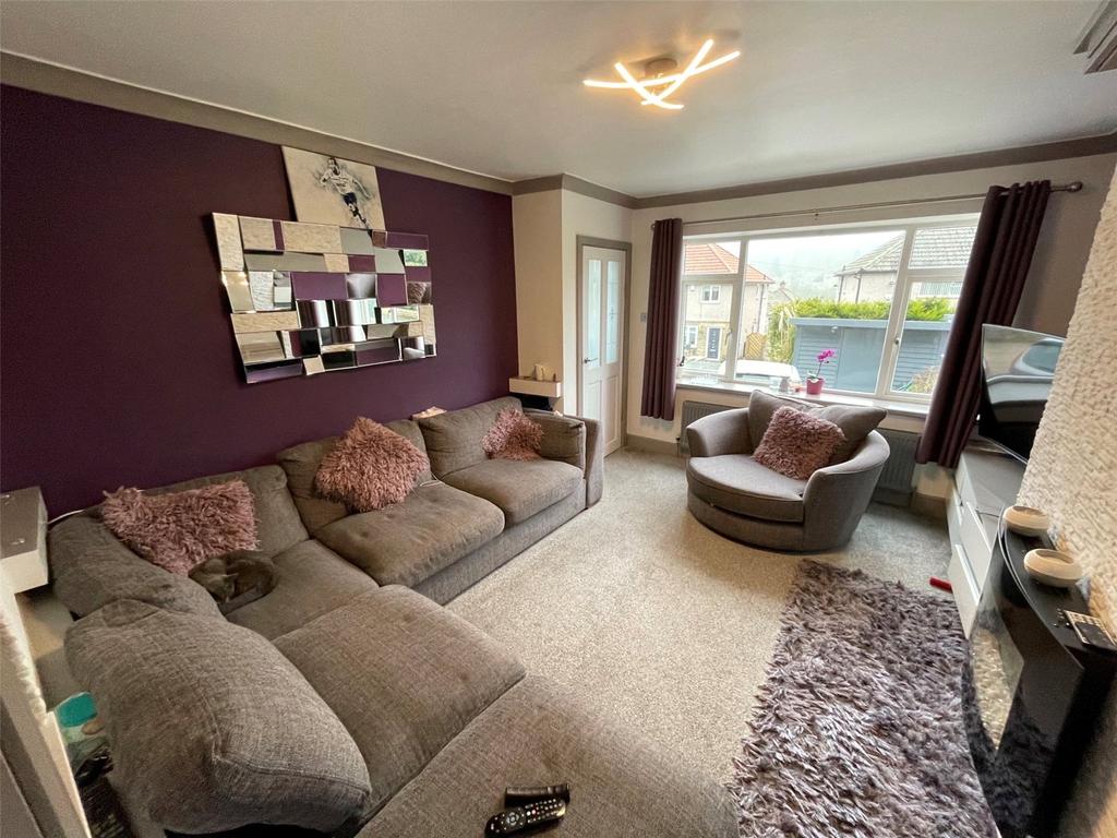 Meadow Drive, Wheatley, Halifax, HX3 3 bed semidetached house £900