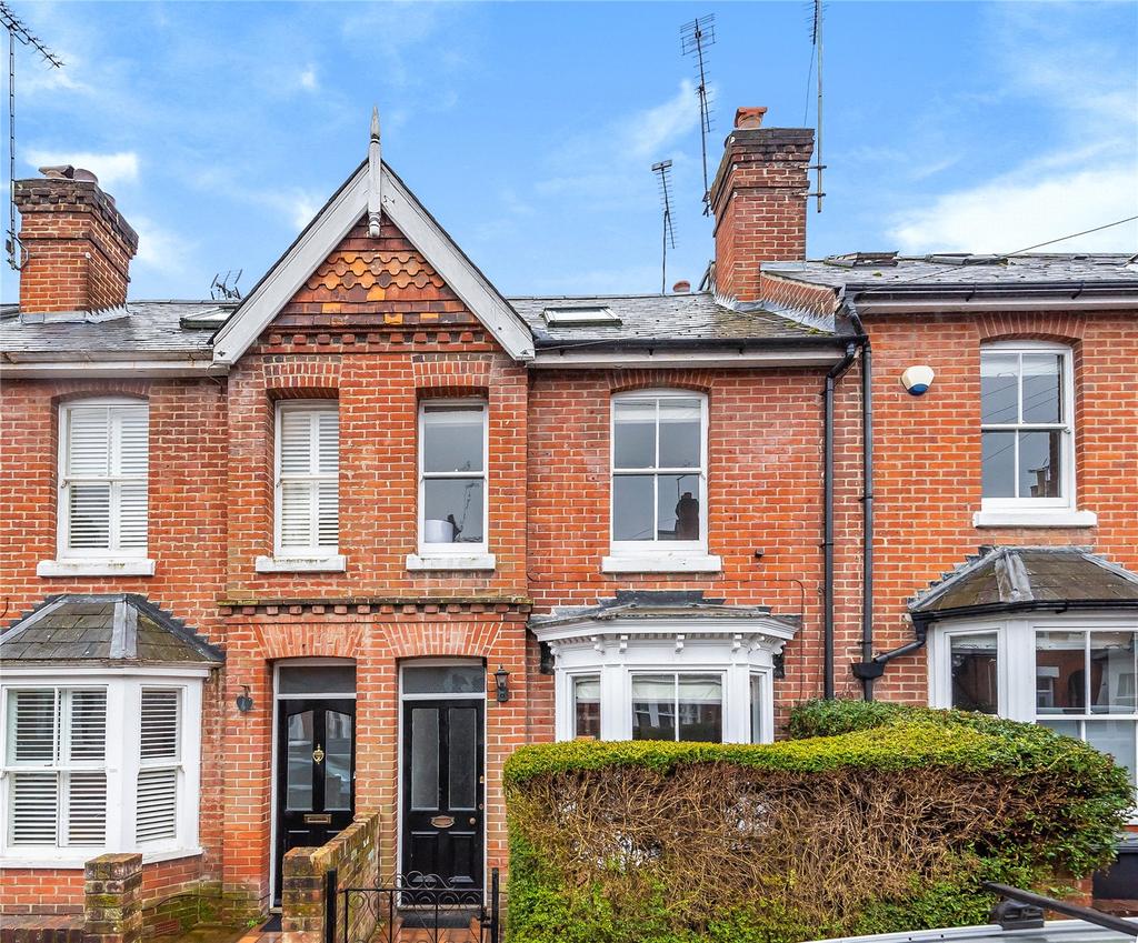 Fairfield Road, Winchester, Hampshire, SO22 3 bed terraced house £700,000