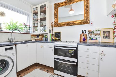 34 Willmore End, London, SW19 3DF