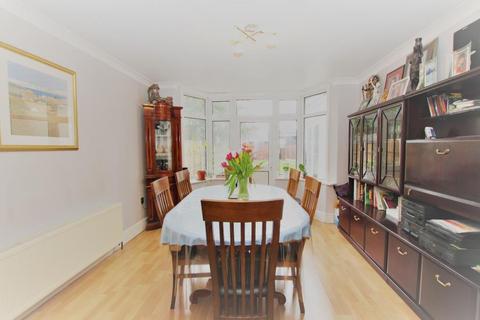 25 Abercorn Gardens, Harrow, HA3 0PB