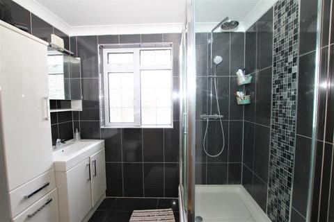 25 Abercorn Gardens, Harrow, HA3 0PB