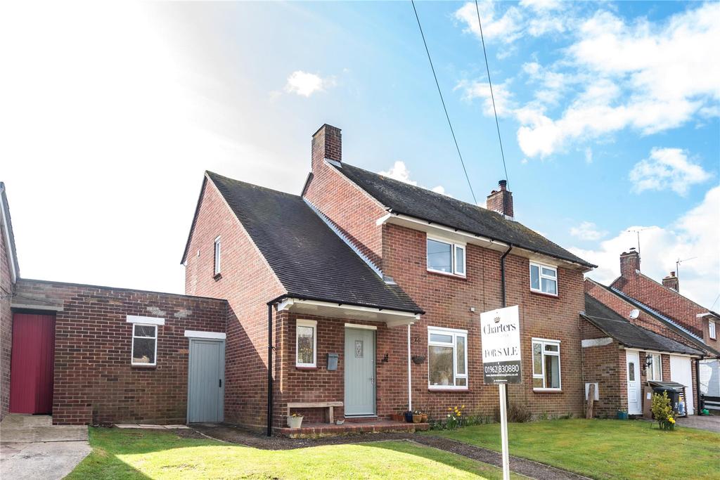 Roberts Road, Barton Stacey, Winchester, SO21 2 bed semidetached house £350,000