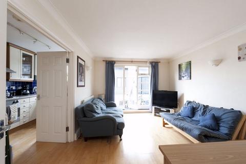 1 bedroom apartment to rent, Latchmere Road, SW11