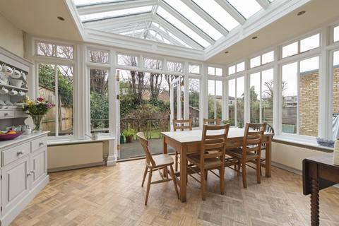 24 Honeywell Road, London, SW11 6EG