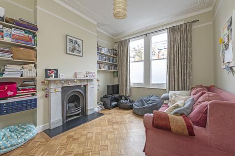 24 Honeywell Road, London, SW11 6EG