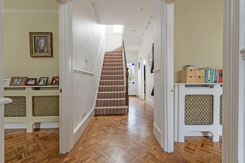 24 Honeywell Road, London, SW11 6EG