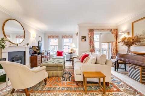 11 Walsingham Place, London, SW4 9RR