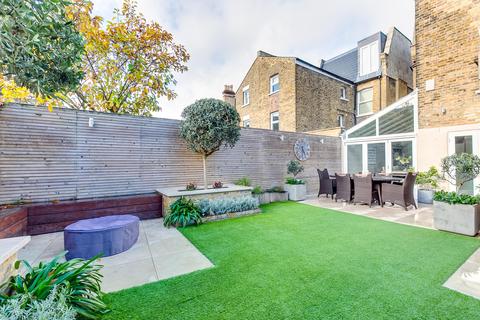 52 Sarsfeld Road, London, SW12 8HN