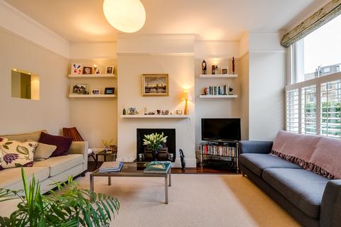 155 Ravenslea Road, London, SW12 8RT