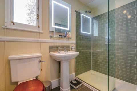 155 Ravenslea Road, London, SW12 8RT