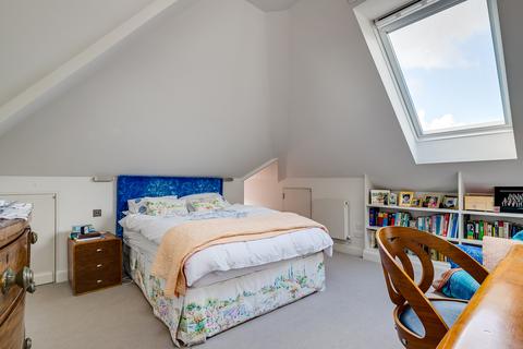 50 Woodfield Avenue, London, SW16 1LG