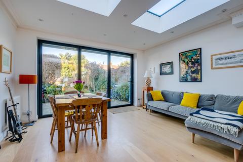 23 Bertal Road, London, SW17 0BX