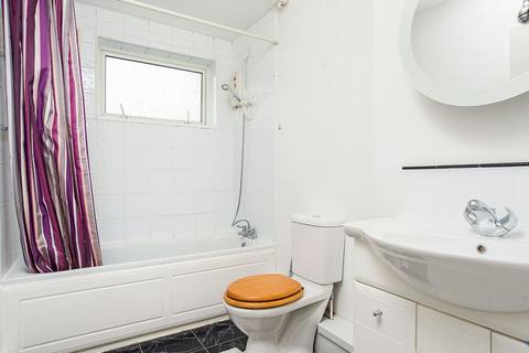 166 Stonecot Hill, Sutton, SM3 9HU