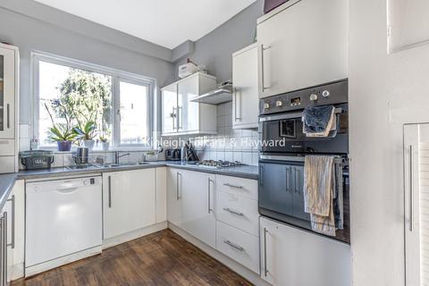 113 Fordel Road, London, SE6 1XT