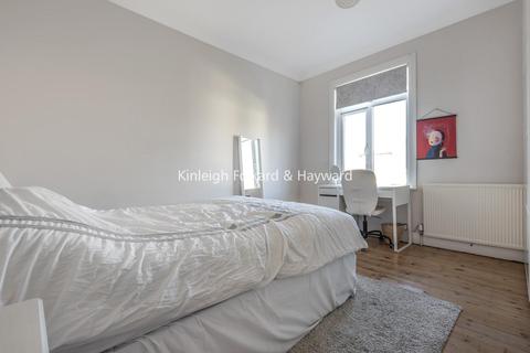 113 Fordel Road, London, SE6 1XT