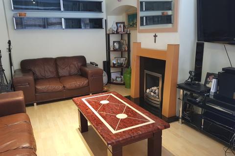 84 The Meads, Edgware, HA8 9HB