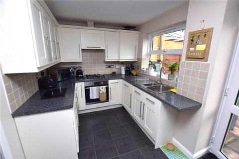 35 Long Grove, Harold Wood, Romford, RM3 0WN