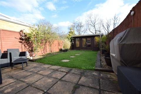 35 Long Grove, Harold Wood, Romford, RM3 0WN