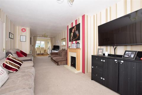 8 Darrell Close, Herne Bay, CT6 7QQ
