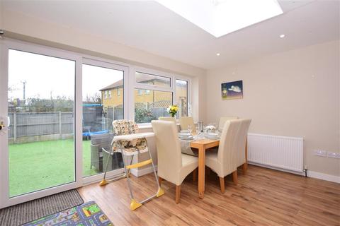 8 Darrell Close, Herne Bay, CT6 7QQ