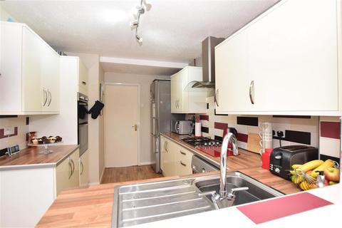 8 Darrell Close, Herne Bay, CT6 7QQ