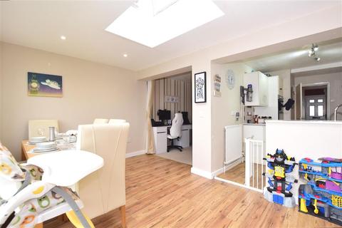 8 Darrell Close, Herne Bay, CT6 7QQ