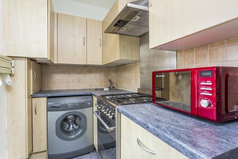 1 bedroom flat to rent, Effra Court, London SW2