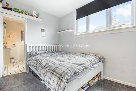 25 Links Way, Beckenham, BR3 3DG