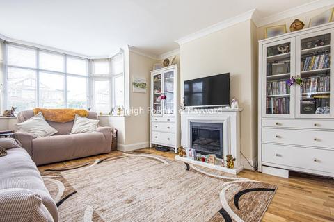 25 Links Way, Beckenham, BR3 3DG