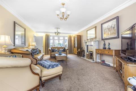 4 Abbotts Green, Astley, Manchester, M29 7NJ