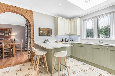 4 Abbotts Green, Astley, Manchester, M29 7NJ