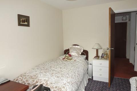 28 Cwmbeth Close, Crickhowell, NP8 1DX