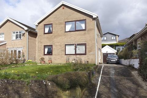 28 Cwmbeth Close, Crickhowell, NP8 1DX