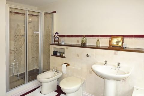 28 Cwmbeth Close, Crickhowell, NP8 1DX