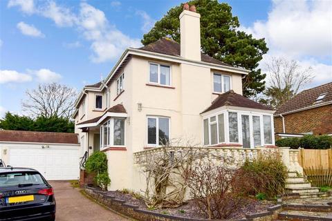 28 Furze Road, Worthing, BN13 3BH